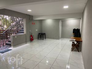 Image 22 - 886740