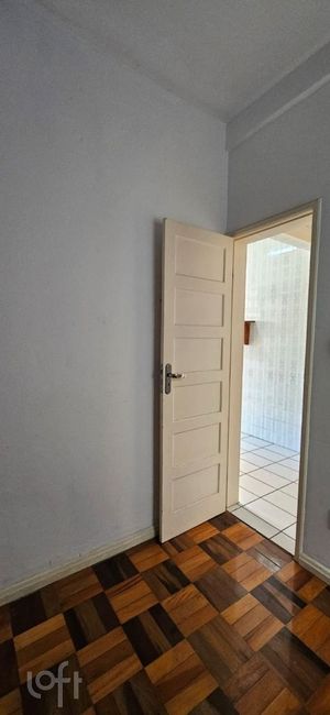 Image 13 - 886741