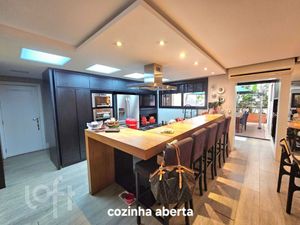 Image 2 - 886745