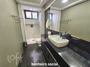 Image 9 - 886745