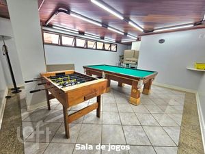 Image 21 - 886745