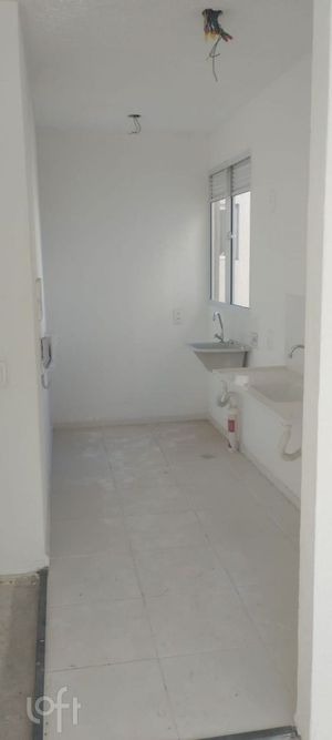 Image 20 - 886746