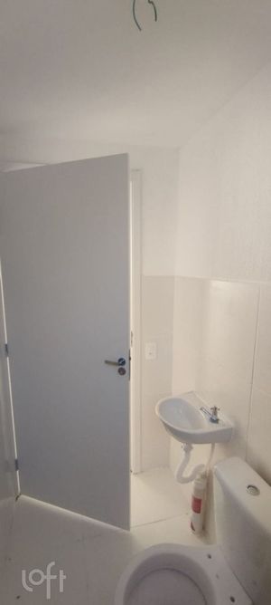 Image 12 - 886746
