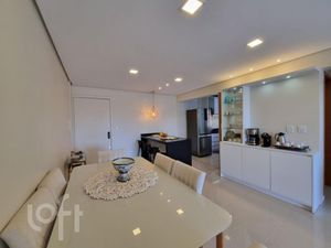 Image 16 - 886748