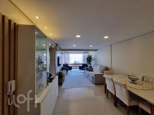 Image 6 - 886748