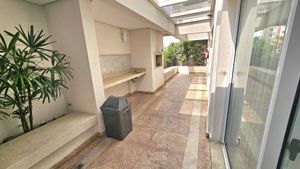 Image 19 - 886755