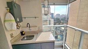 Image 4 - 886755