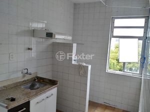 Image 4 - 886785