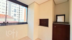 Image 9 - 886786