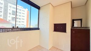 Image 8 - 886786