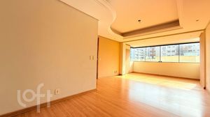 Image 4 - 886786