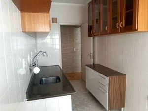 Image 7 - 886798