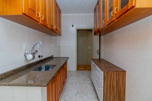 Image 13 - 886798