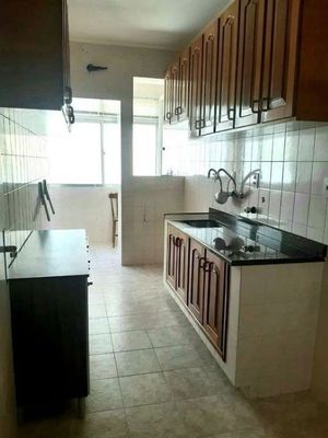 Image 10 - 886798