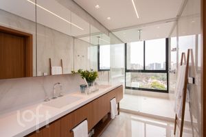 Image 13 - 886801