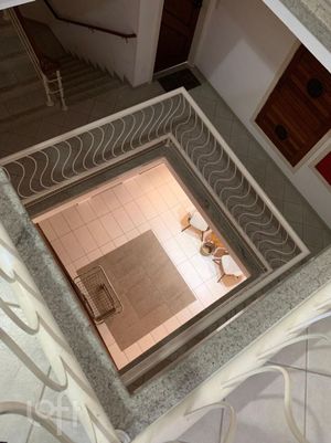 Image 13 - 886809