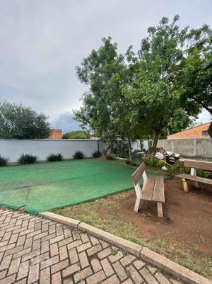 Image 4 - 886835