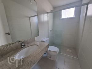 Image 10 - 886842