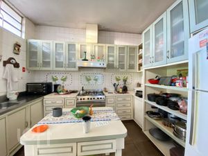Image 8 - 886843