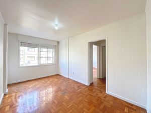 Image 38 - 886847