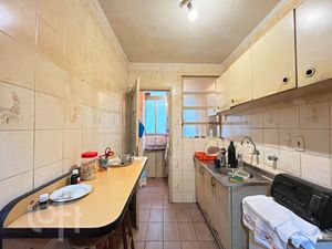 Image 7 - 886847