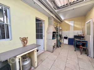 Image 20 - 886849