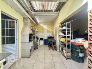 Image 21 - 886849