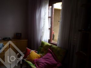 Image 17 - 886849