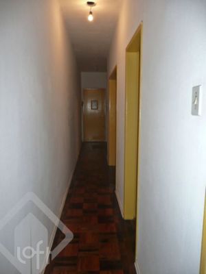 Image 1 - 886850