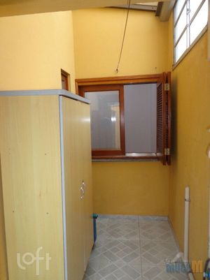 Image 10 - 886851