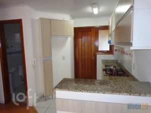 Image 1 - 886851