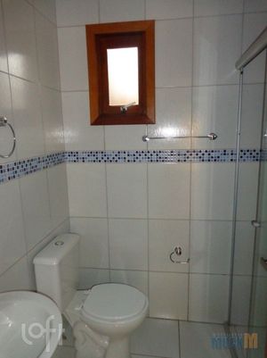 Image 6 - 886851