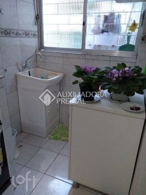 Image 4 - 886852