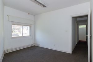 Image 80 - 886855