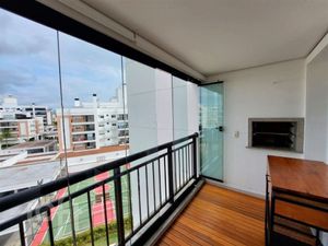 Image 8 - 886859