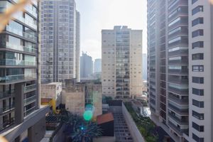 Image 22 - 886860