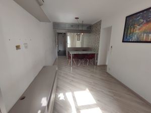 Image 3 - 886860
