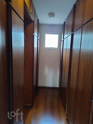 Image 11 - 886907