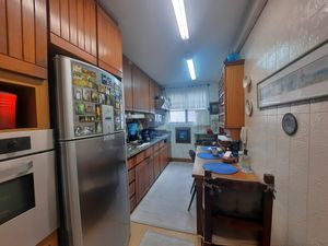 Image 8 - 886909
