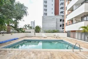 Image 14 - 886910
