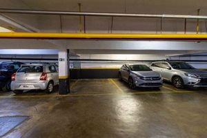 Image 32 - 886915
