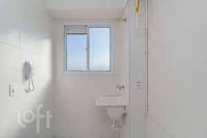 Image 8 - 886917