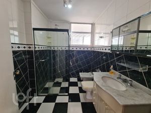 Image 6 - 886926