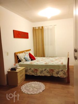 Image 5 - 886927