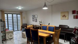 Image 1 - 886927