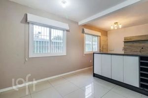 Image 11 - 886929