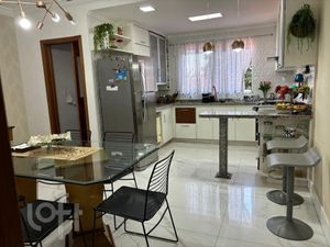Image 2 - 886930