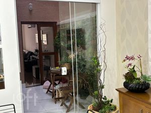 Image 4 - 886930