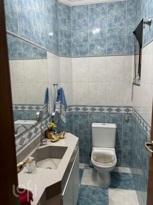 Image 12 - 886930