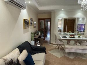 Image 23 - 886930